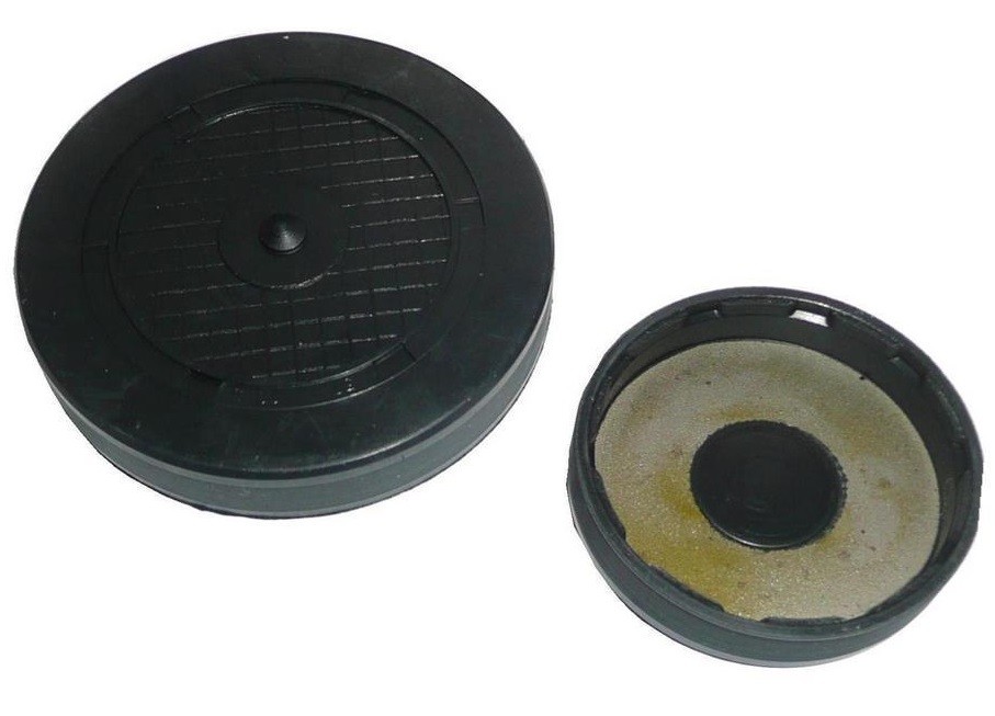 Plug, rocker arm shaft mounting bore